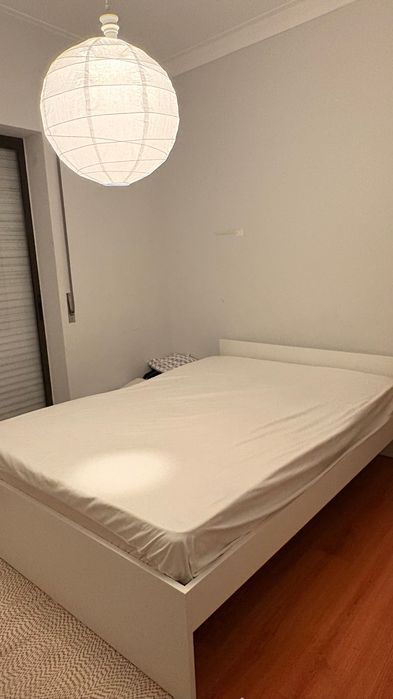 Cama de Casal com Colchão Nova