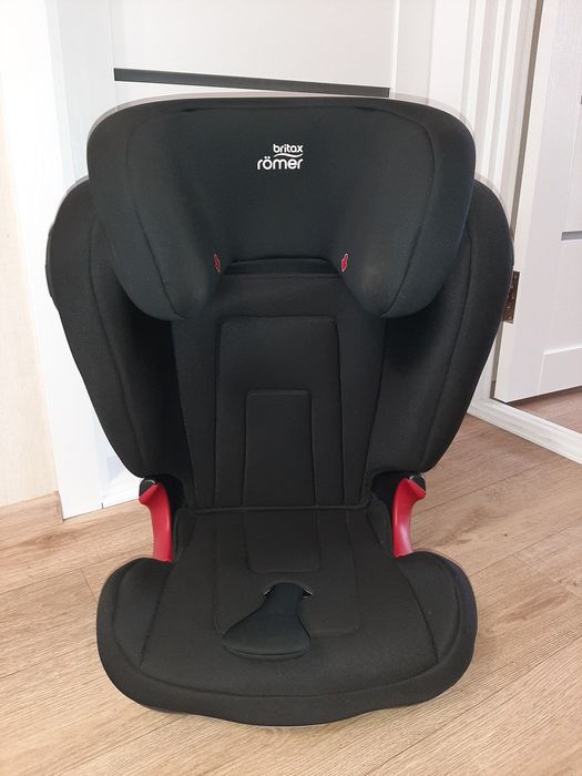 Автокрісло Britax Römer KIDFIX2 S