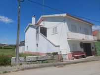 Moradia T2 destinada a habitação em Cerejo - Pinhel