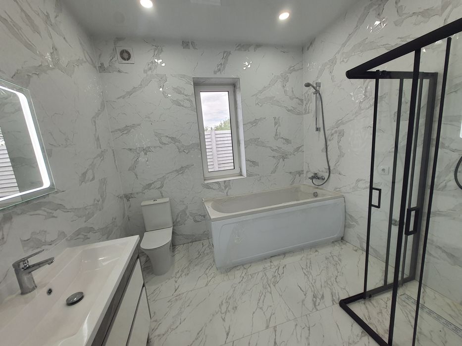 Продам Будинок з ремонтом,  105м2, р- н  вул. Лісна