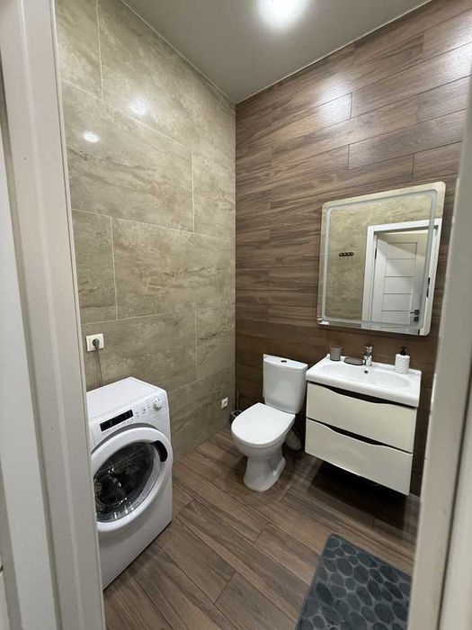 Продаж 1-кімнатної квартири в ЖК "Статус Парк"