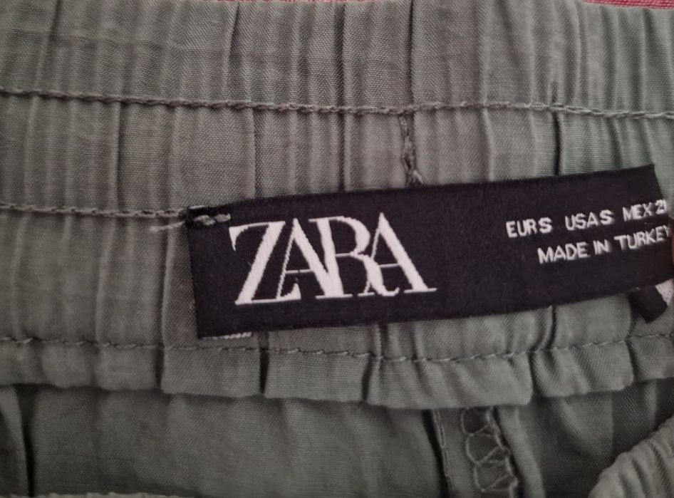 Calças Zara novas sem etiqueta