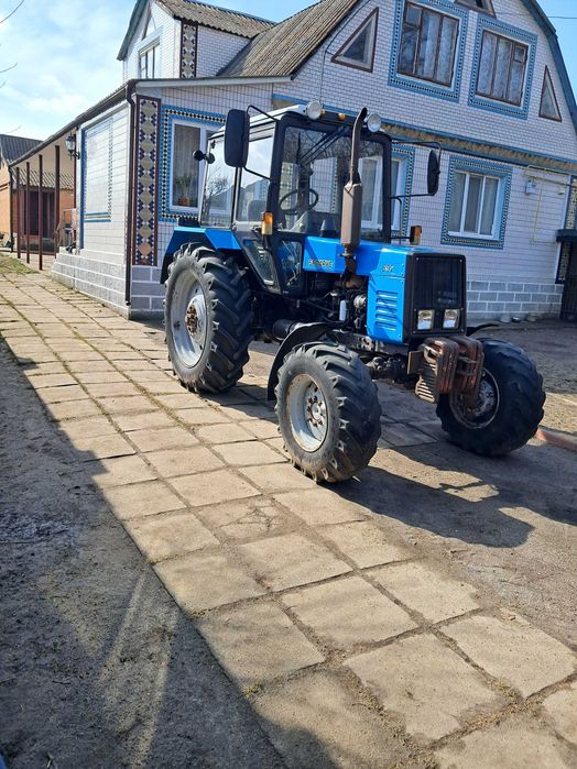 Продам трактор мтз
