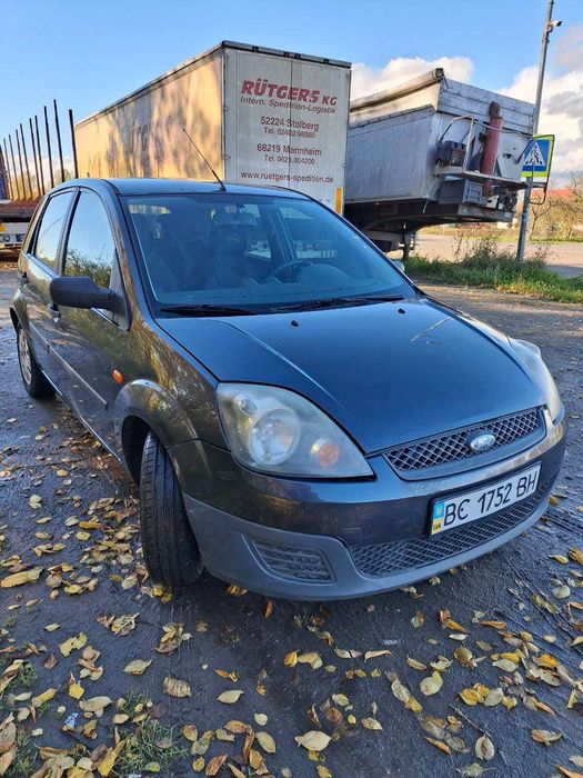 Автомобіль Форд фієста 2007 рік 1.4 бензин