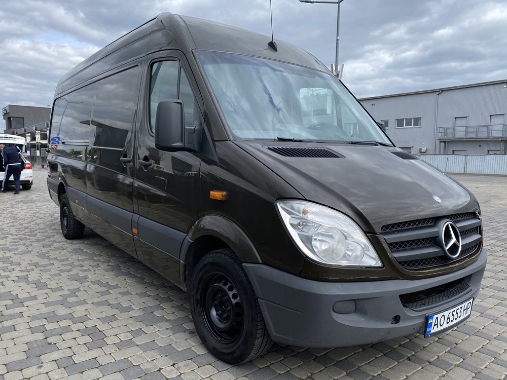 Бус Mercedes-Benz Sprinter 2011 CDI 310 / Вантажний фургон