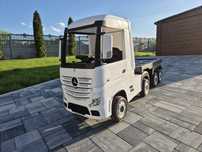Tir Mercedes Actros +naczepa dla dzieci