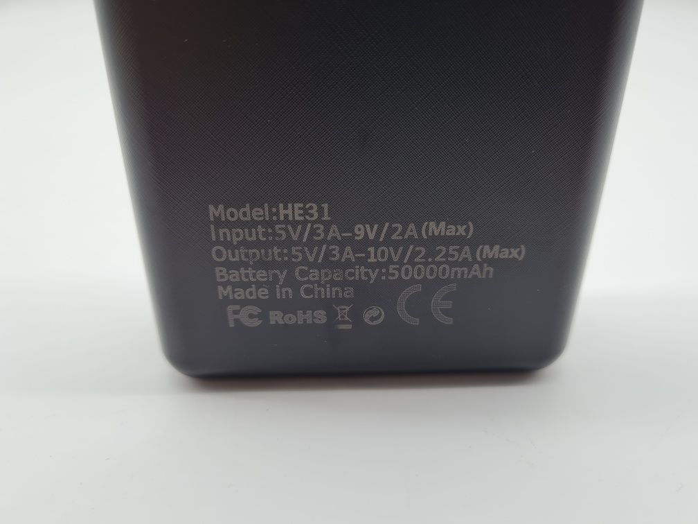 Powerbank HE31. 50000mAh 2A 6x USB  1x Lightning