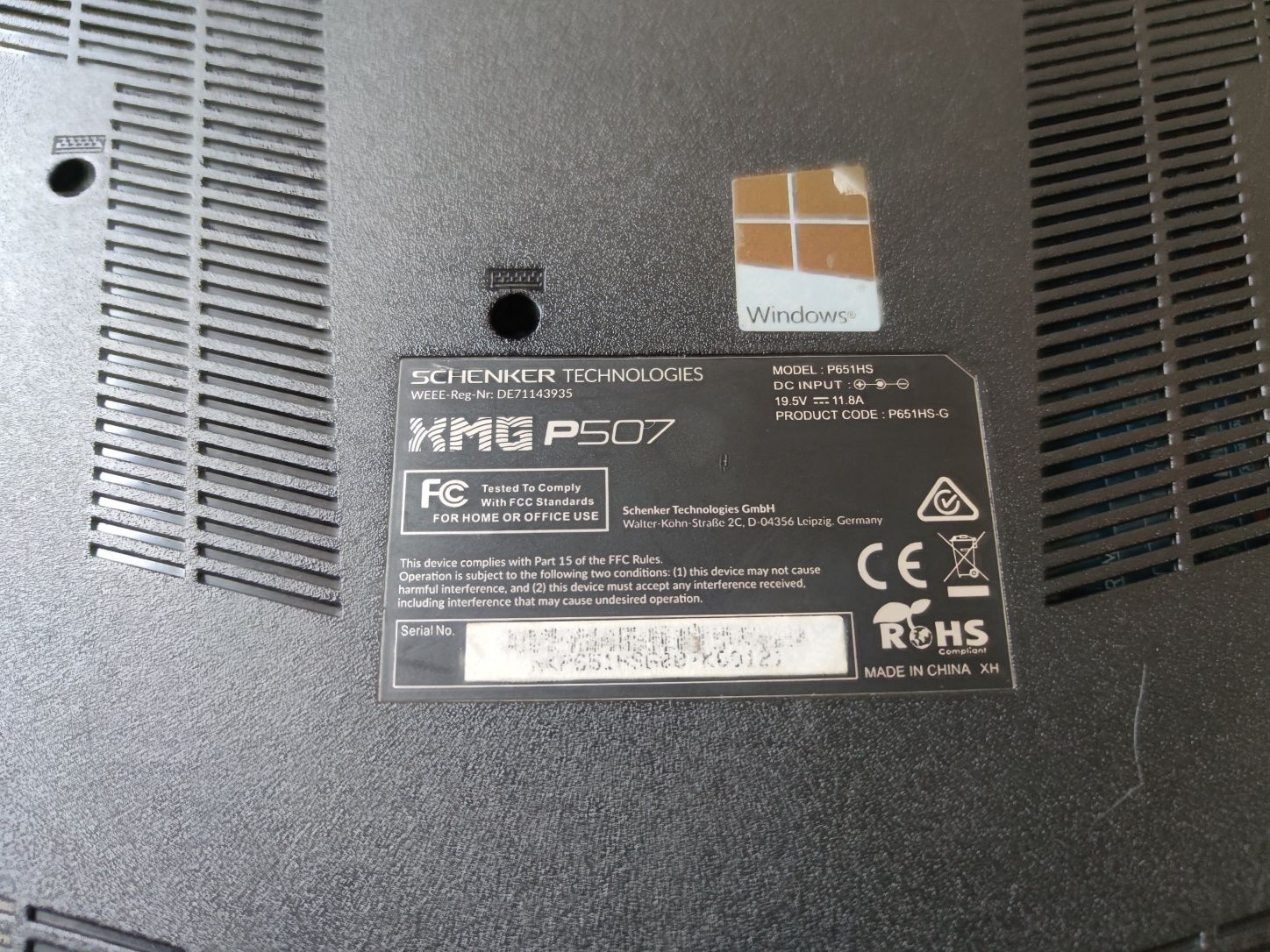 XMG 15.6'/120Hz/GTX 1070(8Gb-256bit)/i7-7700HQ/16ram/SSD 250/