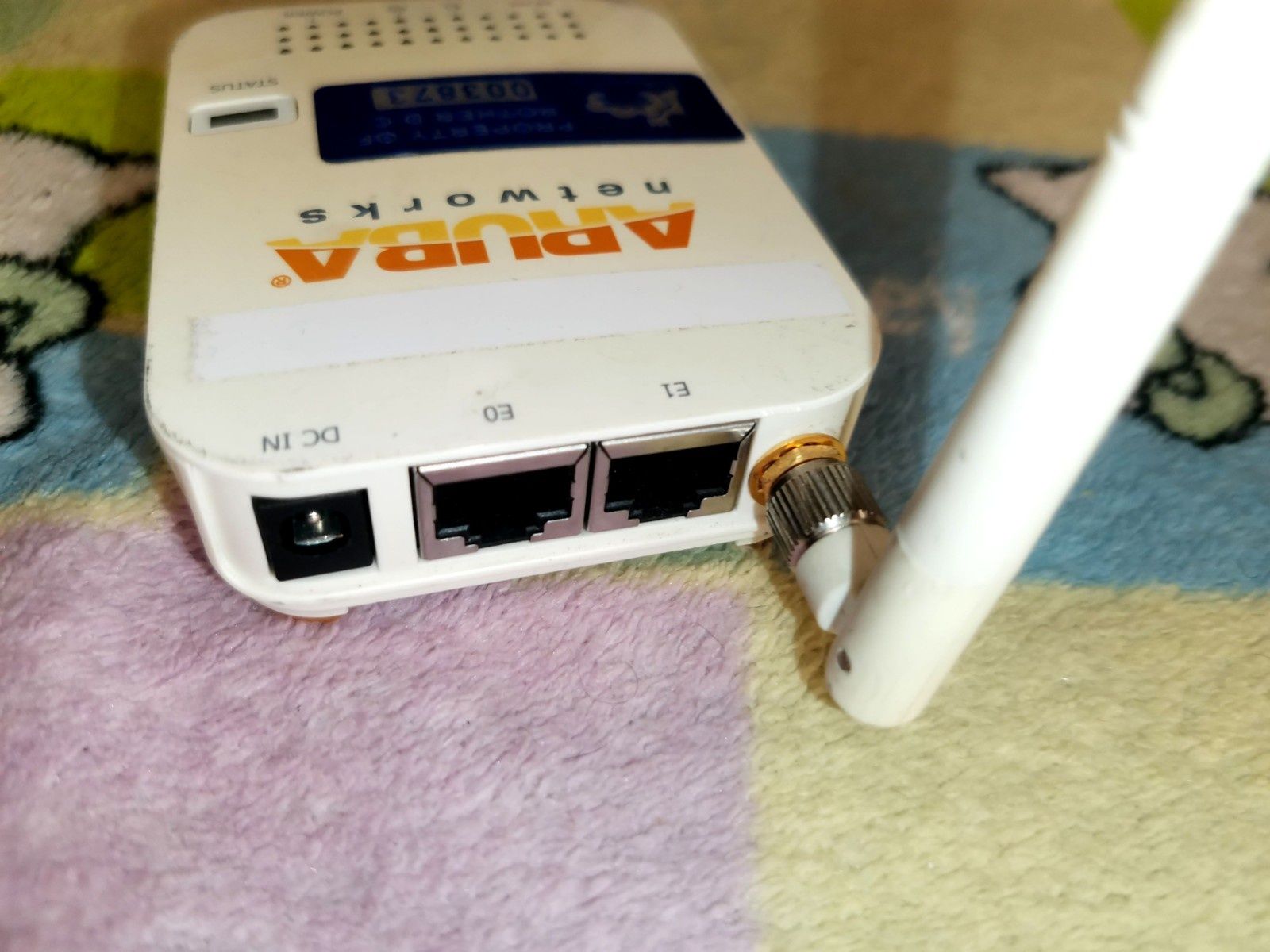 Точка доступа Wi-Fi Aruba RAP-2WG состояние НЕИЗВЕСТНО ПОД РЕМОНТ