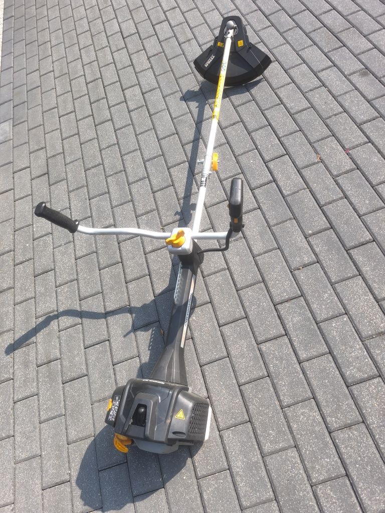Kosa spalinowa TITAN TTBCP33-4 33 CM3 Z 1,4KM żyłka nóż POLECAM