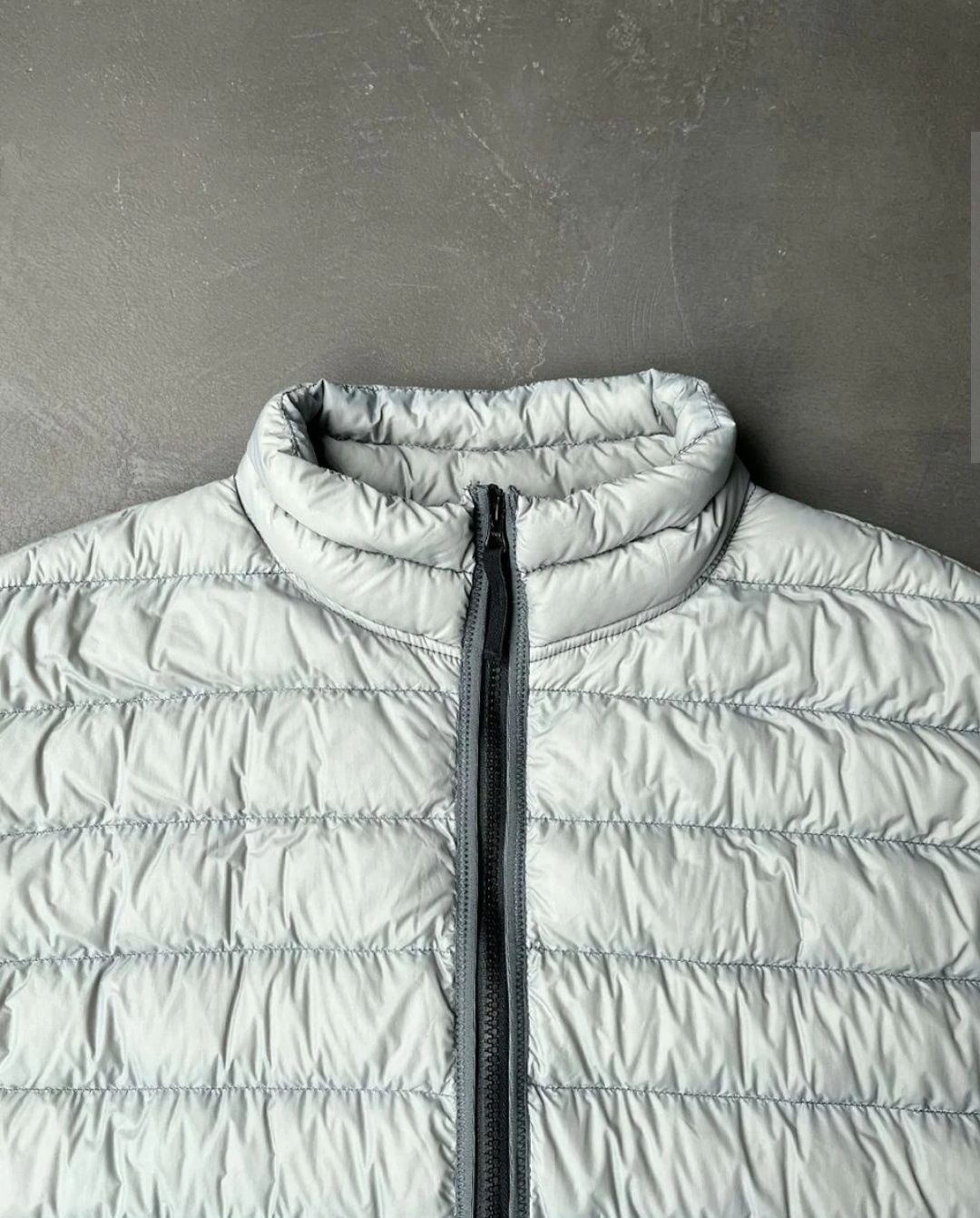 Stone island. down gilet down light grey