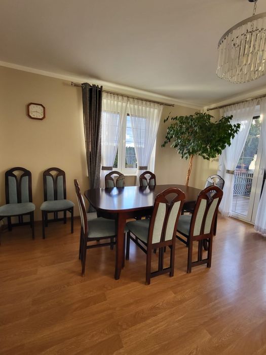 Stół drewniany rozkladany + 8 krzeseł KOMPLET