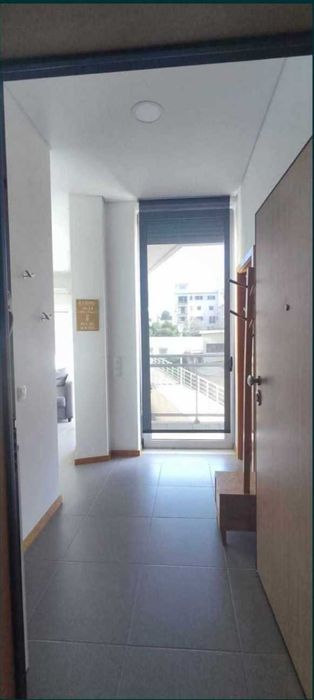 Aluga-se T1 - 1.ª Linha Figueira da Foz (Mobilado e equipado)