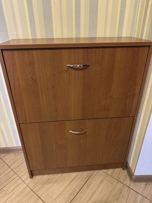 Шафа купе та тумба