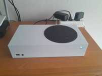 Xbox series s +game pass 3 msc + gra Aktualne.