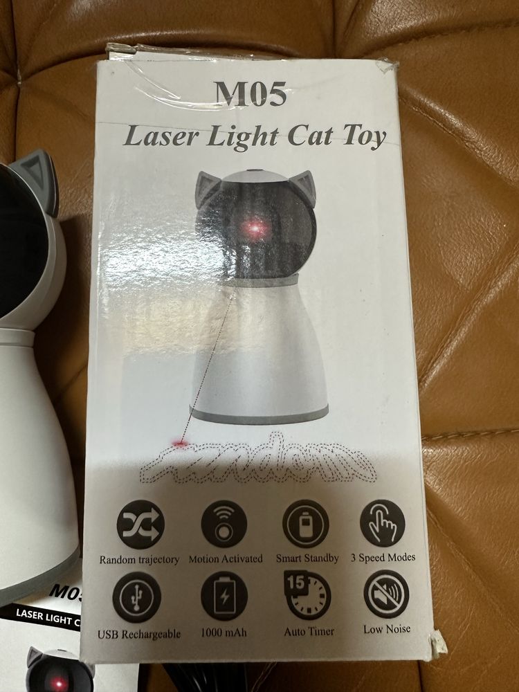 Лазерна іграшка для котів Laser Light Cat Toy M05