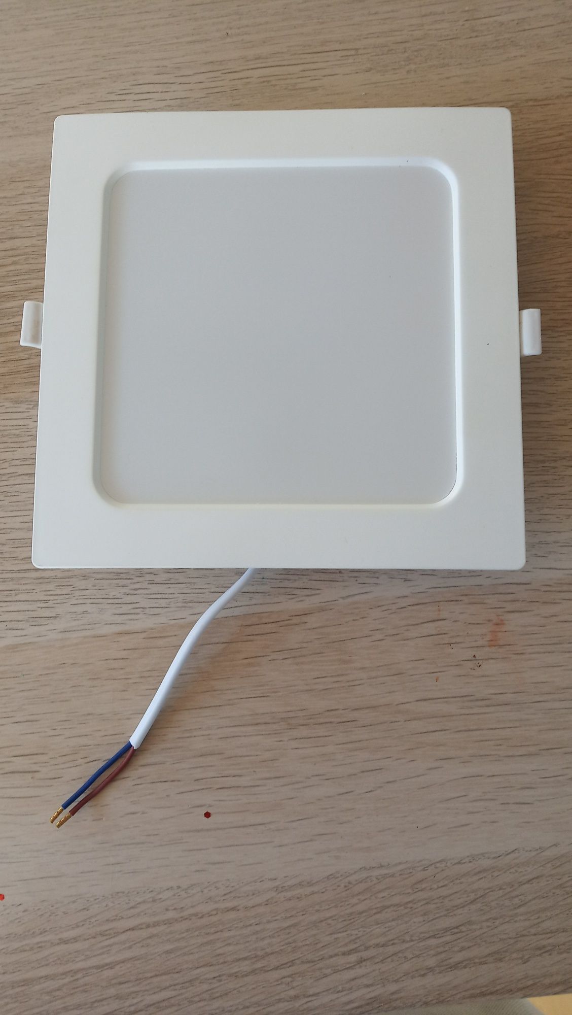4 Focos led encastravéis novos