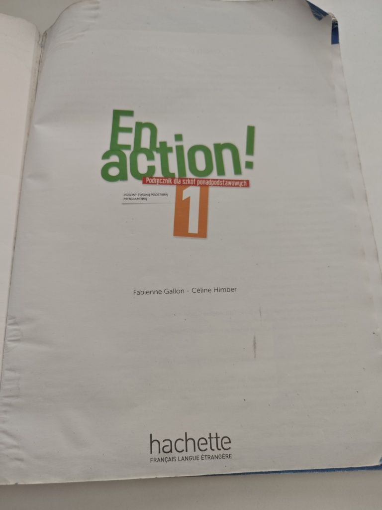 En action 1 francuski