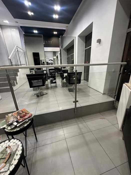 Balustrada szklana ze stali nierdzewnej – nowoczesna, stan bardzo dobr