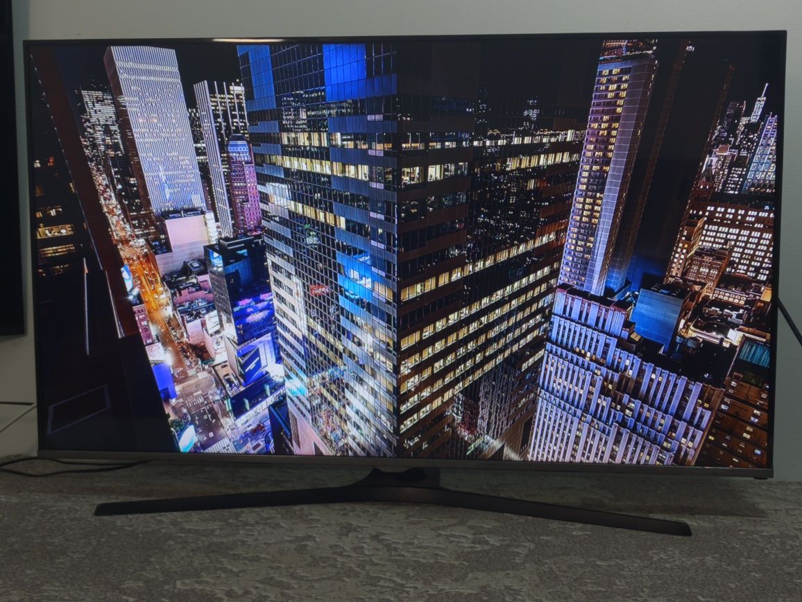 Продам телевізор  48" Samsung UE48H5000AW