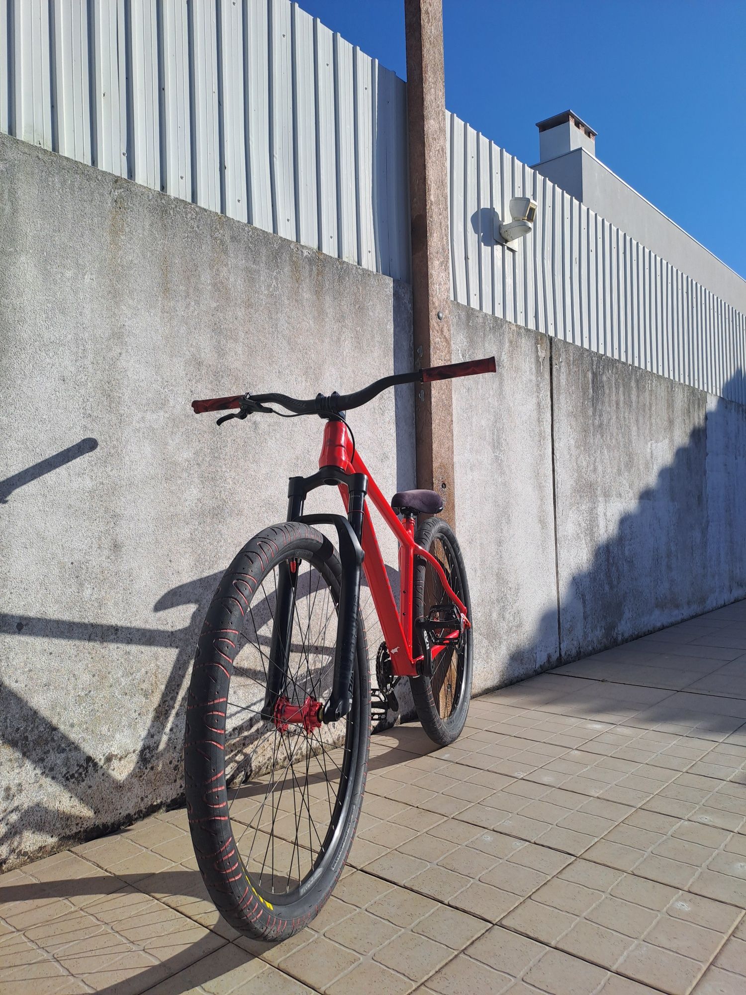 Bicicleta wheelie/btt
