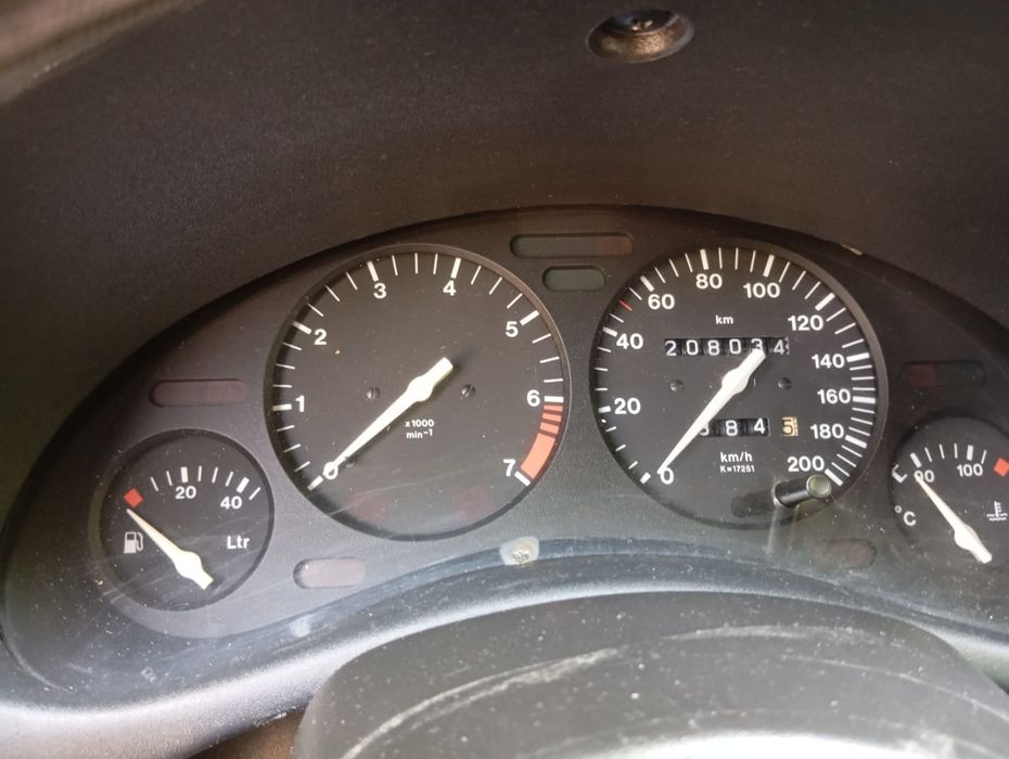 Carro Opel corsa