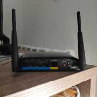 Router D-Link DIR-815