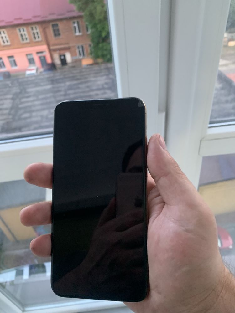 Iphone Xs max 64 Gold