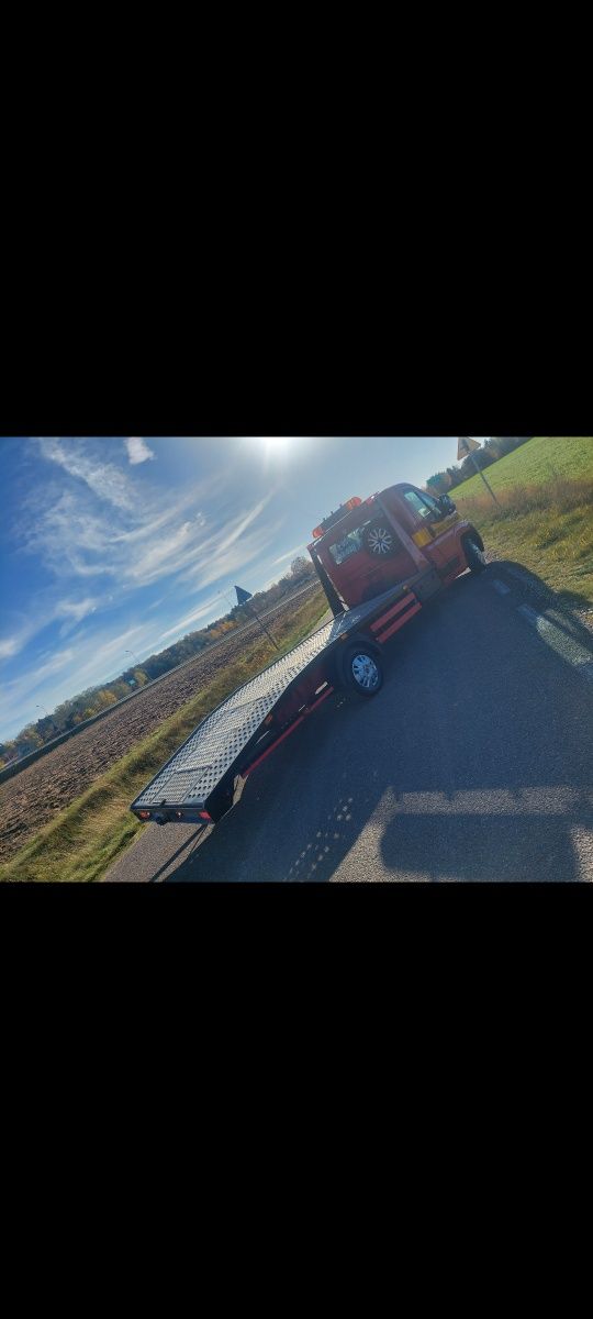 Pomoc drogowa 24h  Holowanie Naprawa na drodze transport pojazdów