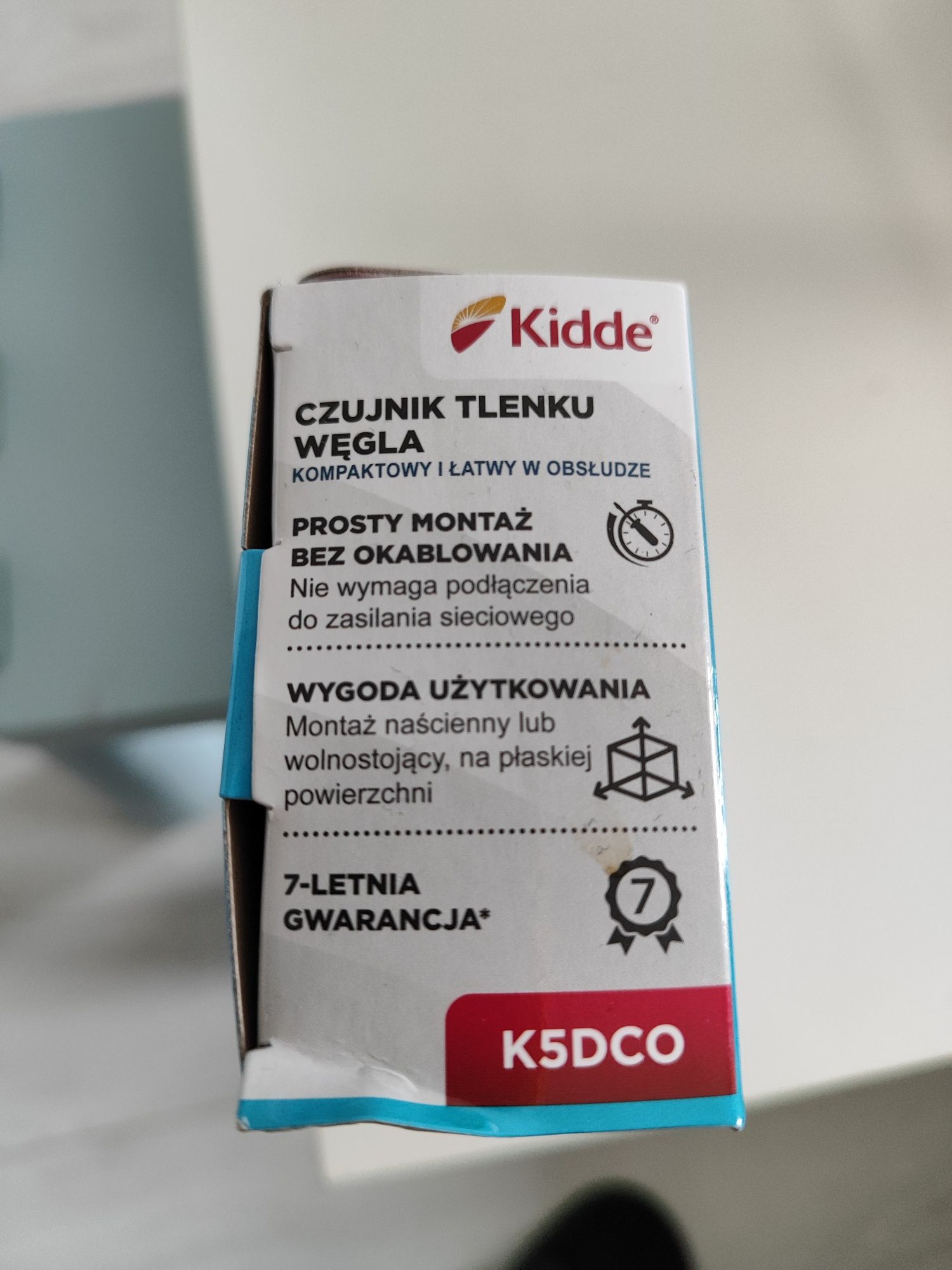 Czujnik tlenku węgla. Z wyświetlaczem LCD, firmy Kidde.