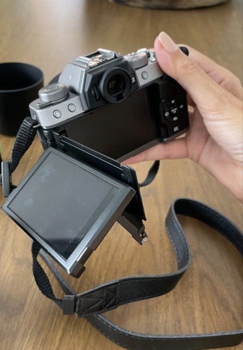 Fujifilm XT100 com objetivos 15-45 e 50-253