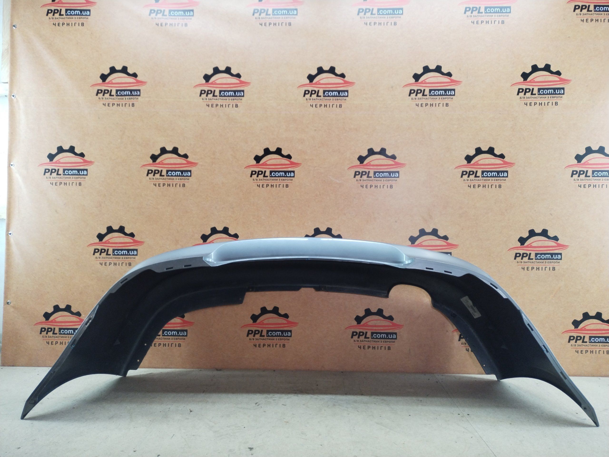 BMW 1 E82 E88 2007-2011 до рестайлинга бампер задний 51127166793