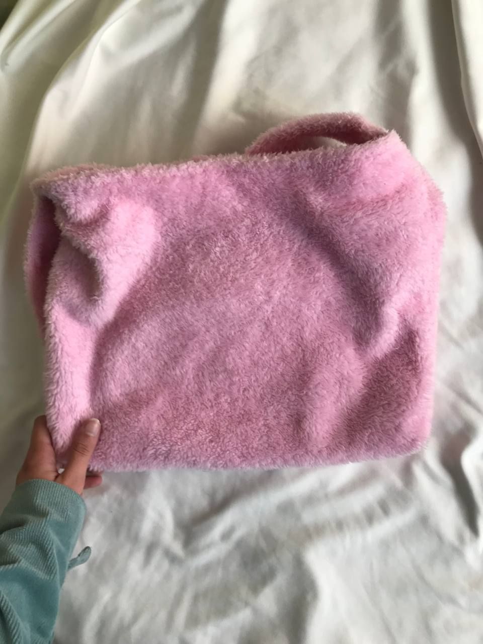 пухнаста рожева сумка