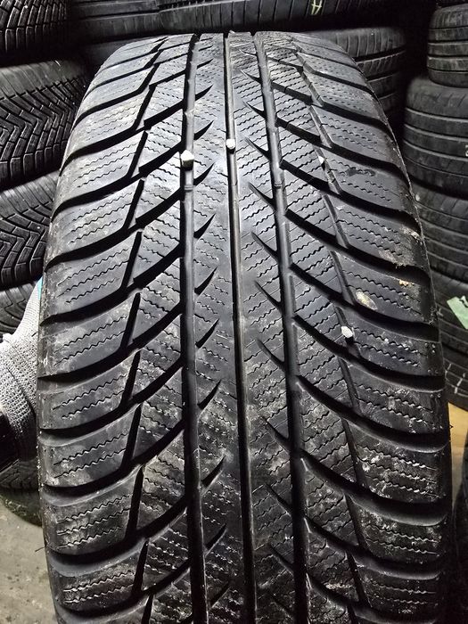 205/60R16 Bridgestone Blizzak lm001