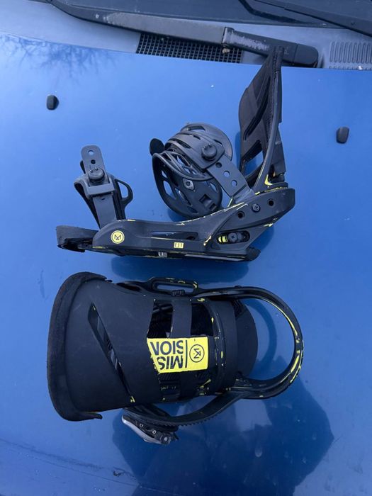Сноуборд кріплення burton est