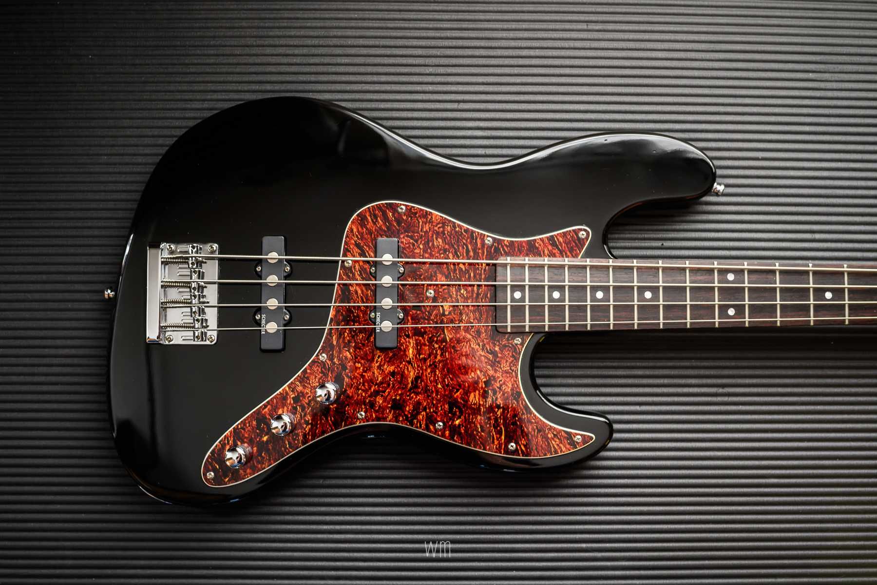 Schecter J-4 gitara basowa