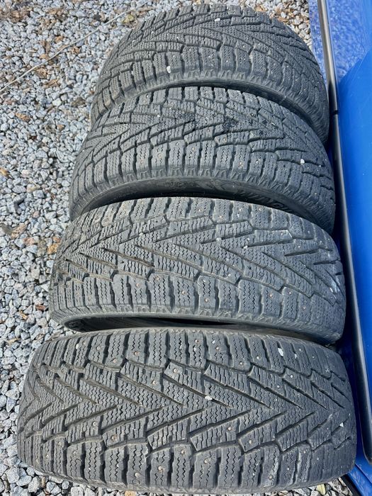 Продам Зимову Гуму NEXEN  Стан НОВОЇ! LT265/65 R17