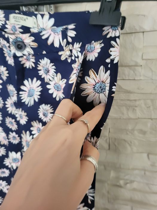 Spodnie damskie cygaretki