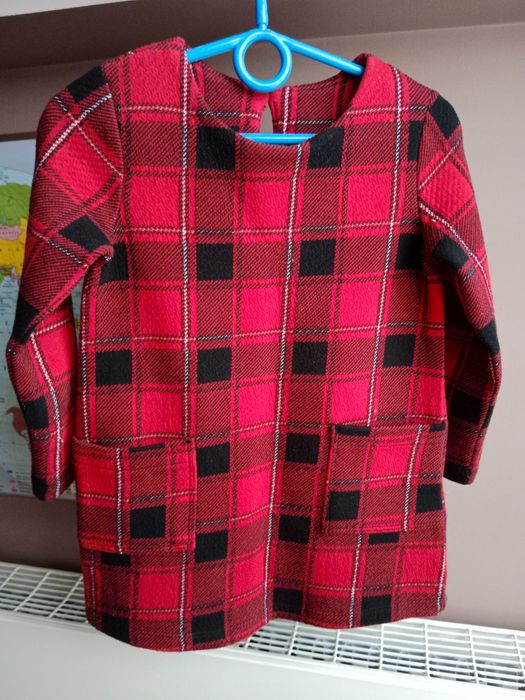 Sukienka wizytowa w czerwono-czarną kratę 98-104 Lupilu