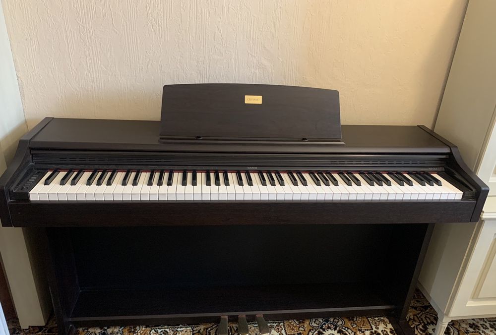 Pianino Casio, model AP-33