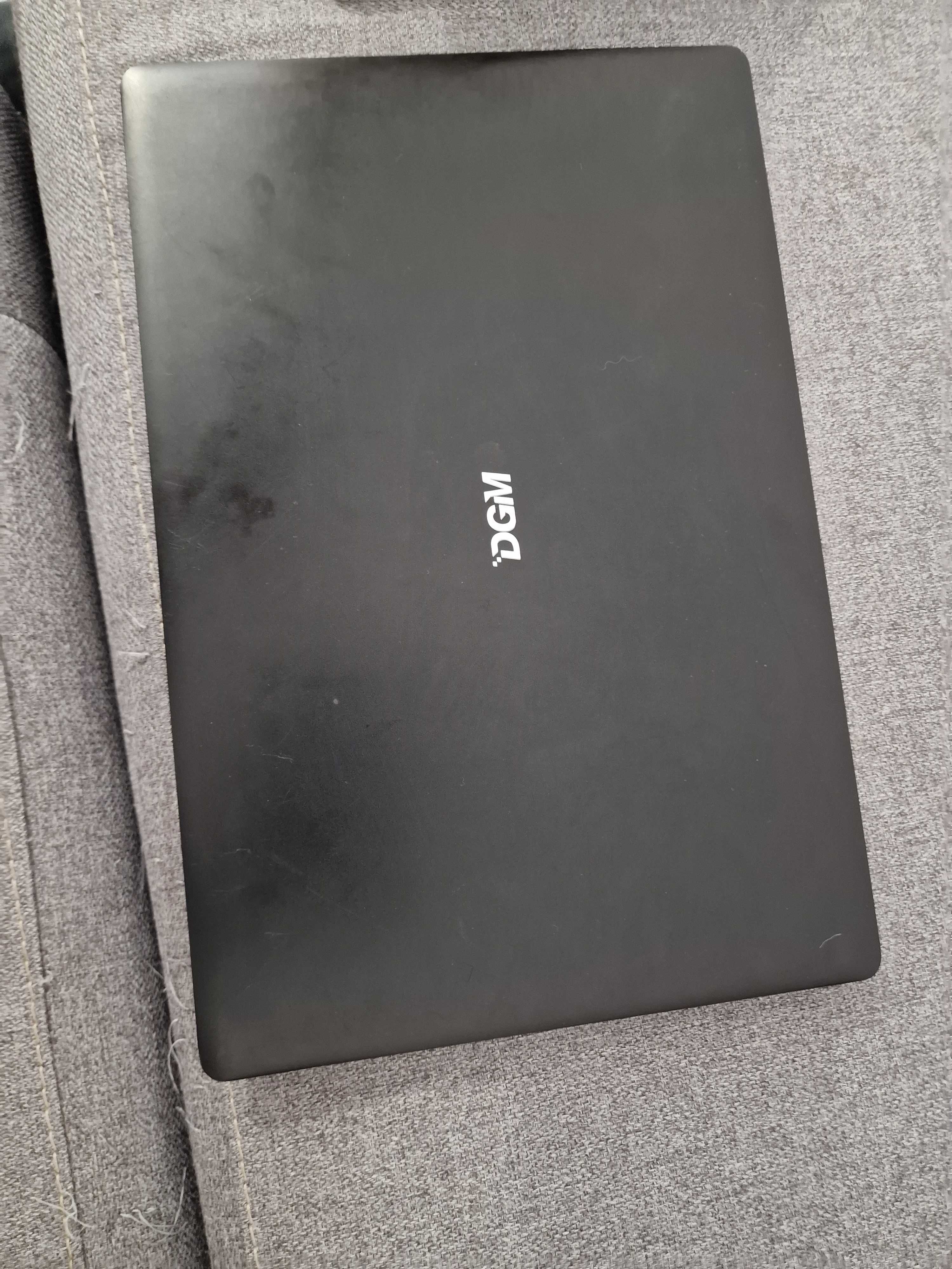 Laptop DGM L-141QH na części