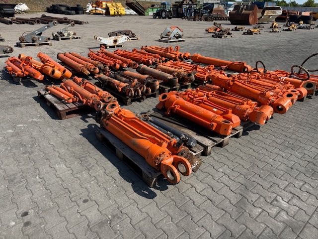 Siłownik hydrauliczny doosan nowy