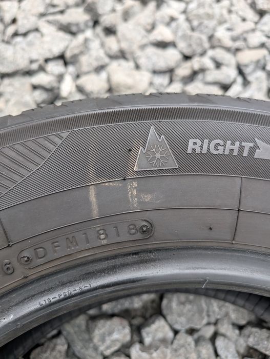 Комплект зимових шин Toyo 225/60 R16 225*60 16 Snowprox S943