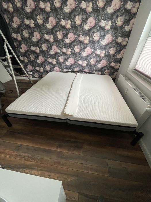 Łóżko dwu osobowe metalowe