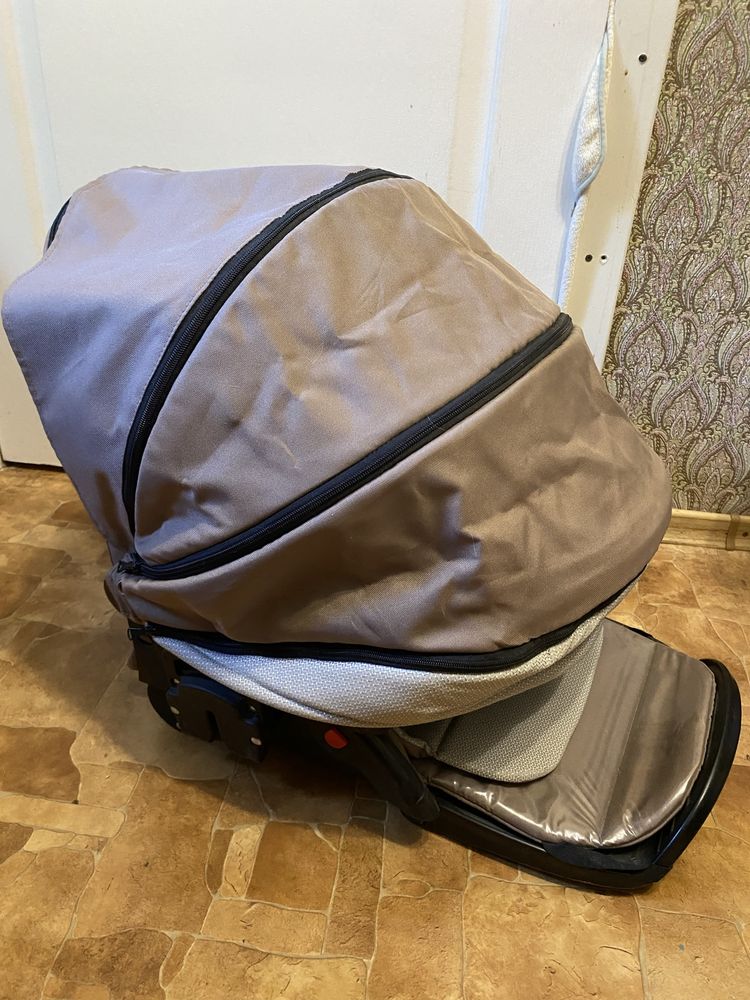 Продам коляску 3в1