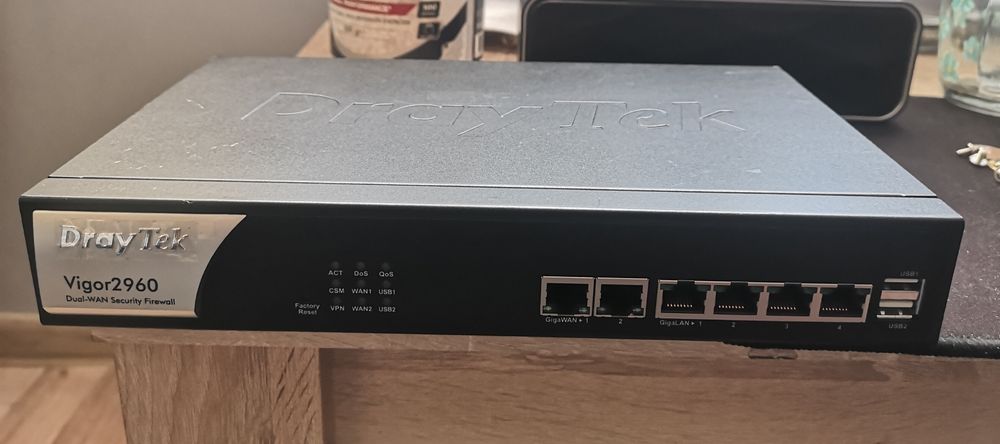 Dray Tek Vigor 2960.