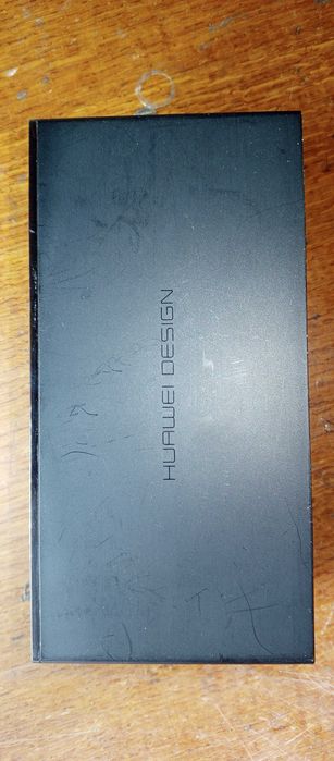 Huawei P8 не лайт.