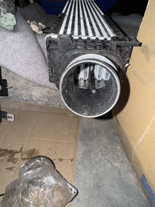 Інтеркулер радіатора audi q5 80a