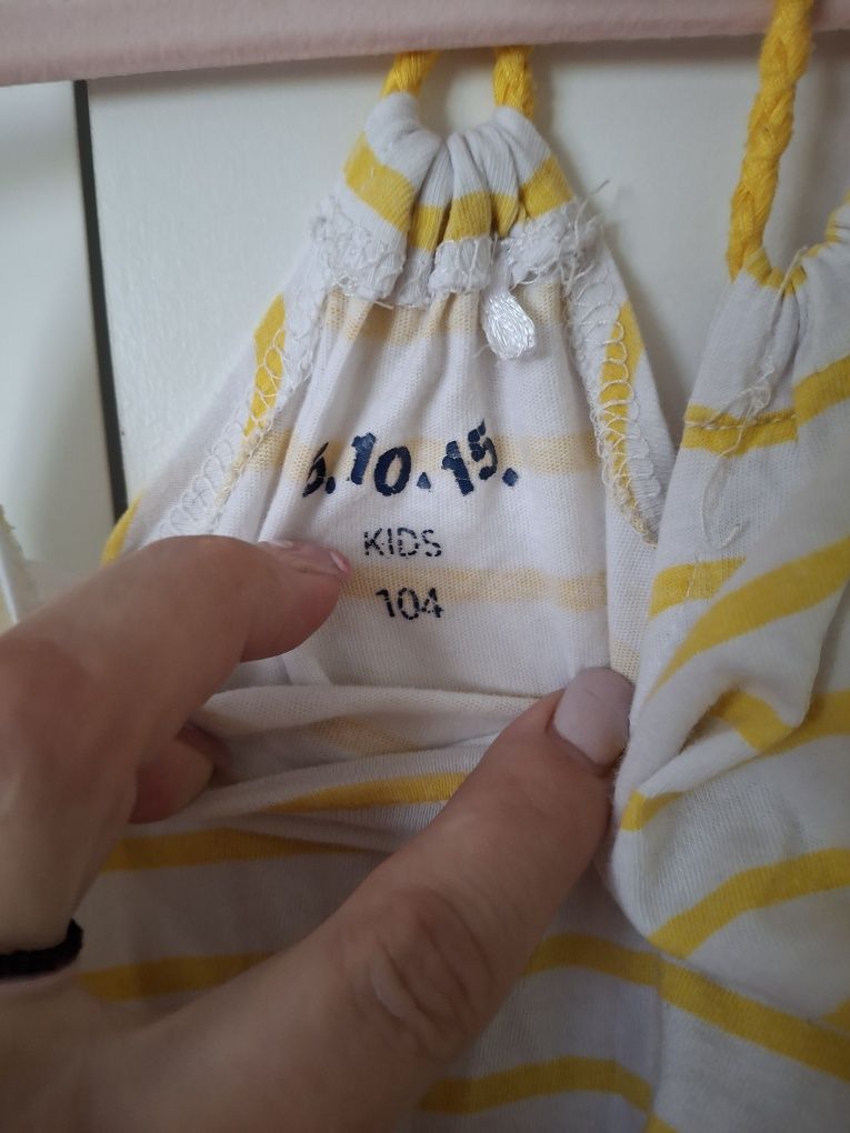 Dwie sukienki na lato rozmiar 104,110