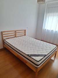 Cama casal com colchão